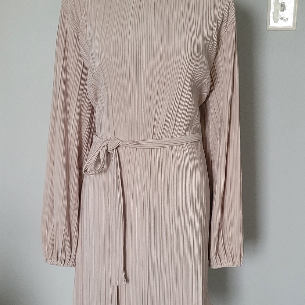 Abercrombie & Fitch Taupe Long Sleeve Dress